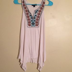 White Tunic with embroiderie